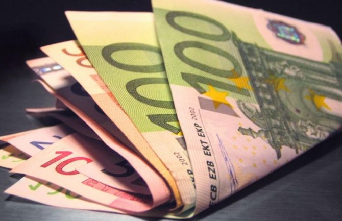 Krivična protiv 51-godišnjakinje: Utajila porez i doprinos u iznosu od 117.480 eura