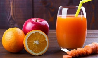 Zdravo i ukusno: Napravite smoothie sa jabukom i pomorandžom 