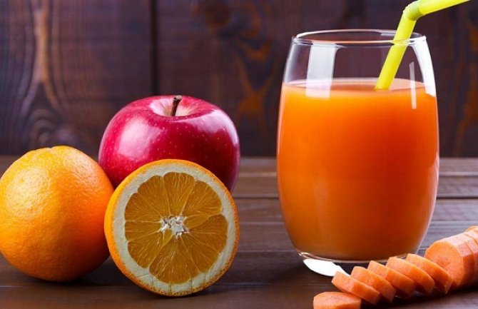 Zdravo i ukusno: Napravite smoothie sa jabukom i pomorandžom 