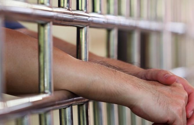 Novljanin osuđen na tri mjeseca zatvora zbog kršenja samoizolacije
