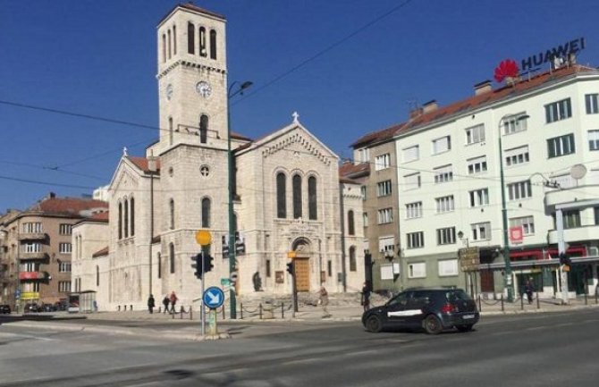 Ustanove u Sarajevu mogle bi zatvoriti vrata za nevakcinisane
