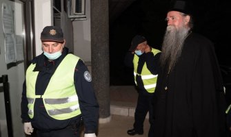 Odloženo suđenje Vladici Joanikiju i sveštenicima
