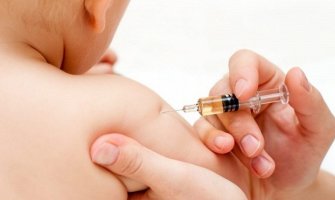 Pandemija koronavirusa prekinula redovnu vakcinaciju, 80 miliona djece ugroženo