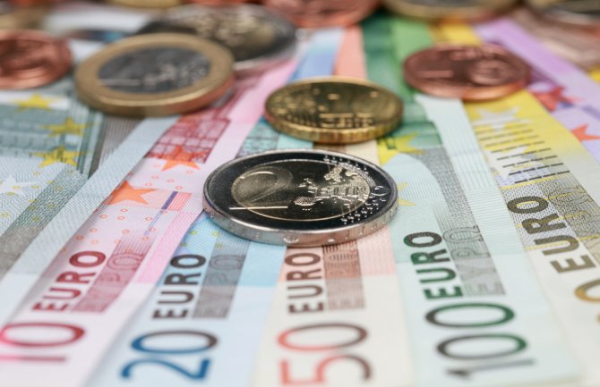 Obavezna rezerva banaka na kraju aprila 251,7 miliona eura