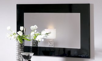 Pravilno postavljena ogledala vizuelno povećavaju prostoriju