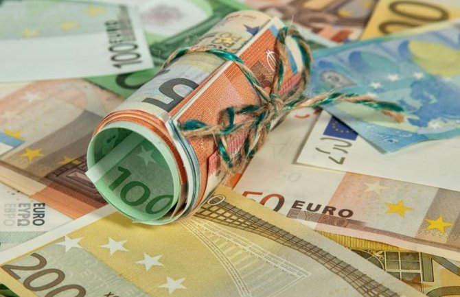 Uhapšen muškarac koji je fotokopiranim eurima vraćao dugove