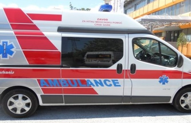 Teška nesreća nakon vožnje po pisti u Beranama, mladić teško povrijeđen