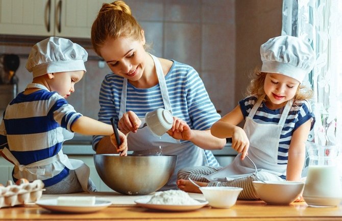 Kada je pravo vrijeme za uključivanje djeteta u kućne poslove?