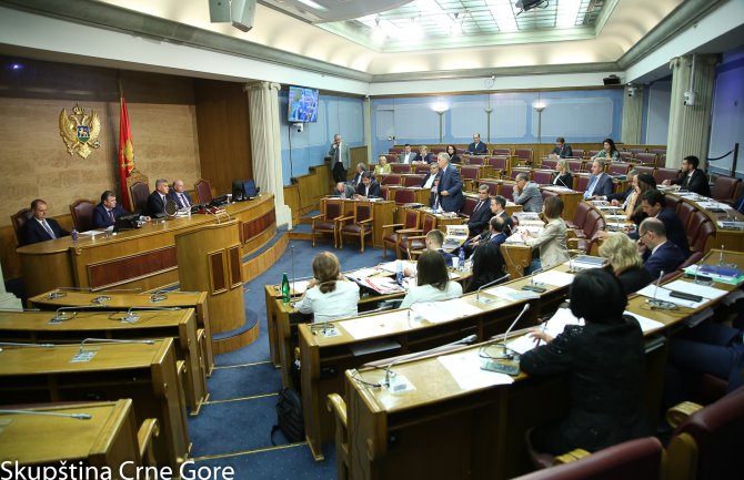 Prekinuta rasprava o predlogu Tužilačkog savjeta, poslanici više diskutovali o situaciji u Budvi