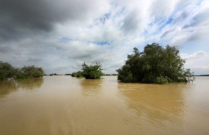 Srbija: Poplave u sedam opština, rijeka u Ljuboviji odnijela tri mosta