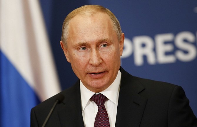 Putin se zakašljao tokom televizijskog prenosa: Ne brinite zdrav sam, svaki dan me testiraju