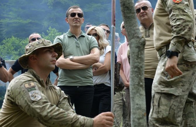Bošković: Ljetnji vojni kamp je obuka patriotizma i prijateljstva