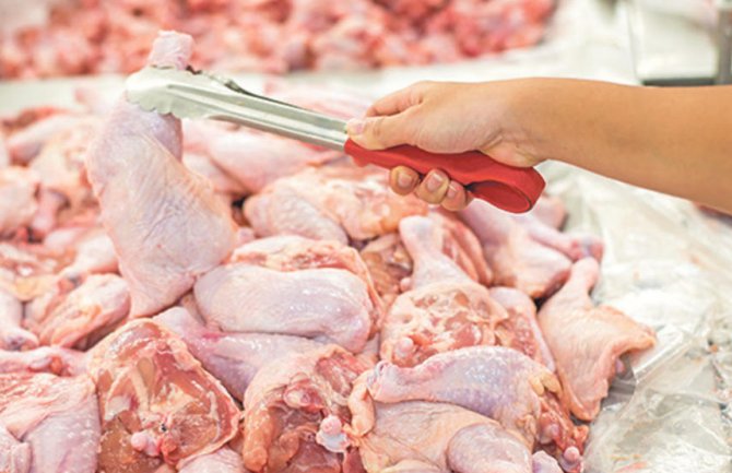Zabranjen uvoz 47 tona piletine, zaražena salmonelom