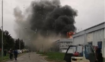 Novi Sad: Požar u fabrici 