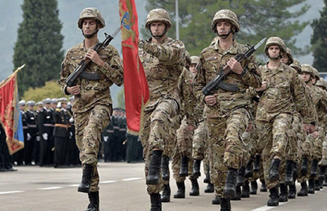 Vojska CG razmatra novu misiju za vojnike koji su se vratili iz Avganistana