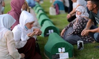 Sahranjeno devet žrtava genocida u Srebrenici
