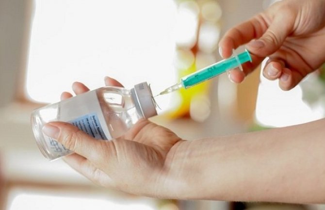 U Domu zdravlja Kotor počela vakcinacija protiv HPV