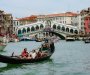 Venecija: Gondolijeri smanjuju broj putnika zbog predebelih turista
