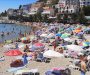 Kao da nije pandemija koronavirusa: Krcate plaže u Neumu