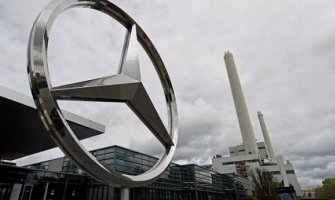 Mercedes povlači sa tržišta 135.000 vozila zbog neispravne klime