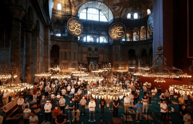Turska: Prva molitva u Aja Sofiji nakon 86 godina