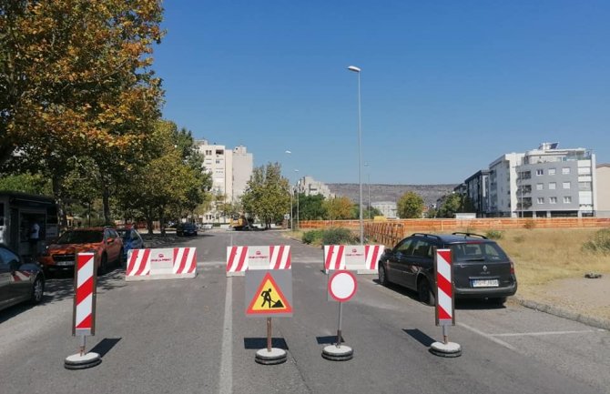 Počela izgradnja kružnog toka na raskrsnici ulica Meše Selimovića i Blaža Jovanovića 