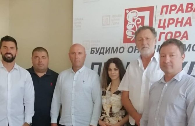 Prava Crna Gora i Demokratski Front dogovorili zajednički nastup u Budvi