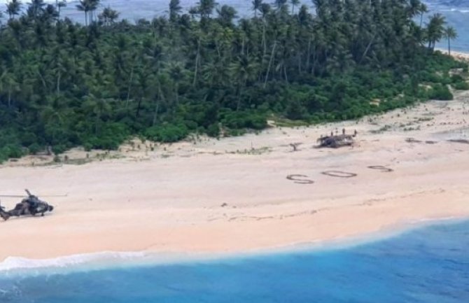 Struje okeana ih odvele na pusto ostrvo, SOS natpis na plaži ih spasio