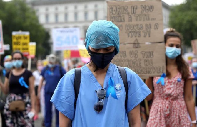 U Velikoj Britaniji protesti medicinskih radnika, traže povećanje plata