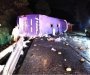Meksiko Siti:  Prevrnuo se autobus na auto-putu, najmanje 13 ljudi poginulo (VIDEO)