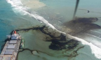 Ekološka katastrofa na Mauricijusu: Izliveno 1.000 tona nafte, opasnost po grebene velika