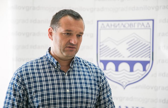 Dragojević: Odlučno za Crnu Goru jedini garant stabilnog i građanskog društva