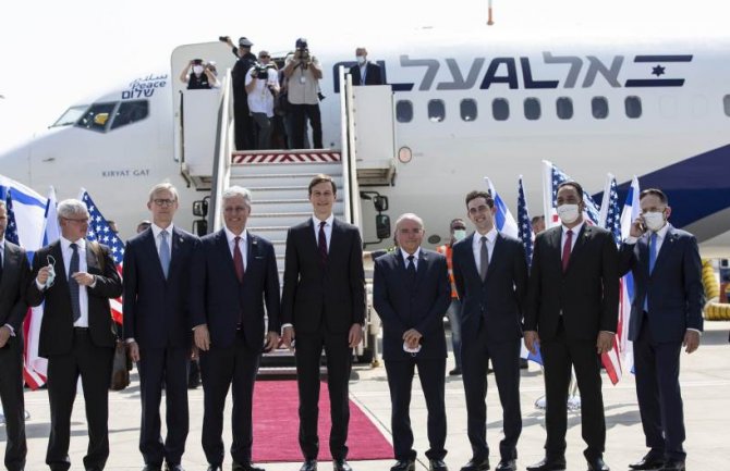 Prvi komercijalni let između UAE i Izraela