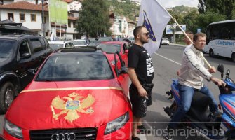 Sarajevo: Organizovana kolona podrške Bošnjacima u Crnoj Gori 