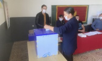 Do 9 sati u Petnjici izašlo 28 birača