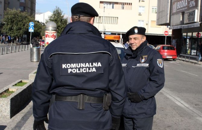 Komunalna policija napisala 21 kaznu zbog kršenja mjera NKT-a