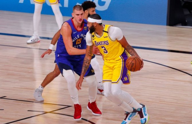 NBA: Lejkersi poveli protiv Denvera