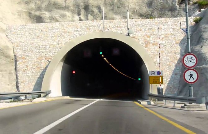 Od početka godine tunel Sozina opslužio skoro 1,44 miliona vozila