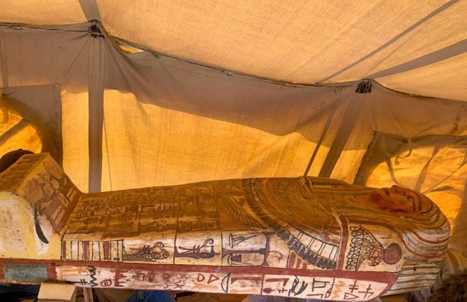 Egipat: Arheolozi iskopali 14 sarkofaga starih više od dvije ipo hiljade godina