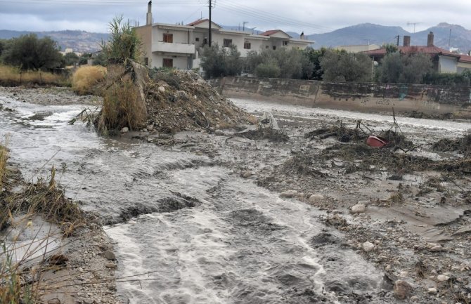 Uragan razorio djelove Grčke: Poplavljene hiljade kuća