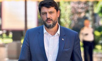 Božović: Ambasador Srbije u Crnoj Gori sam ja dok zvanični Beograd ne odluči drugačije