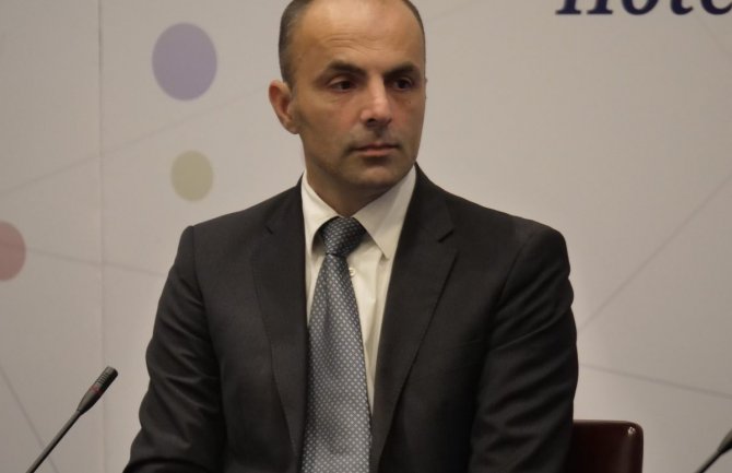 Raonić: Formiranje nove crnogorske vlade previše pred očima javnosti