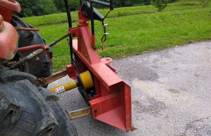Bosanci krali traktore u Austriji i prodavali ih na internetu