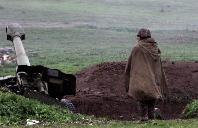 U ratu Jermenije i Azerbejdžana ubijene 23 osobe