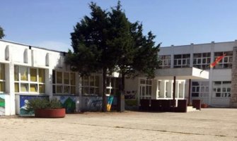 Školska godina počela i u Nikšiću: Radi se u dvije smjene, kontrola temperature, distanca, dezinfekcija...