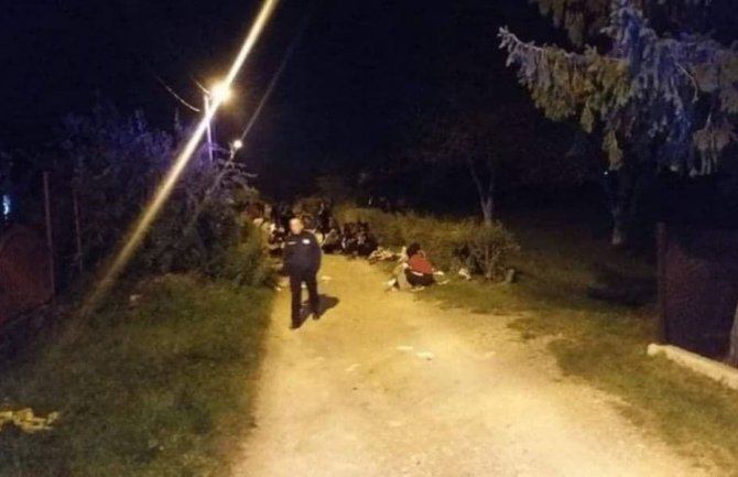 Dvije osobe ubijene u sukobu migranata u Bihaću