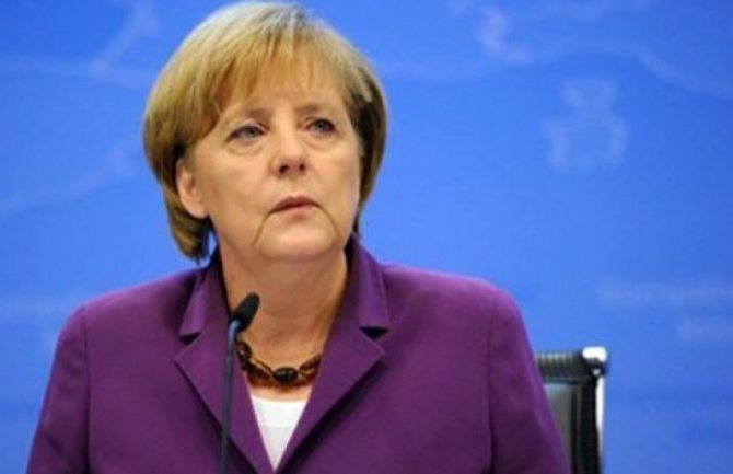 Merkel traži humanitarno primirje