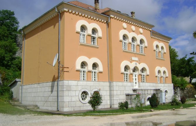 Nekoliko nastavnika i učenika zaraženo koronom u Cetinjskoj Bogosloviji, rad obustavljen