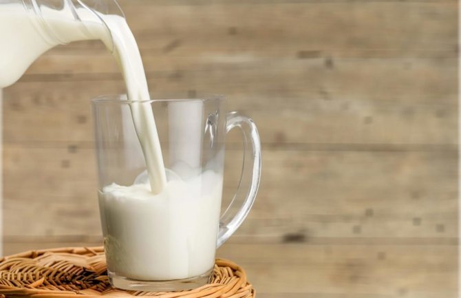 Zašto je dobro da popijete mlijeko prije spavanja?