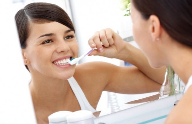 Kako perete zube? Mladi stomatolog tvrdi da je ovo najpravilniji način